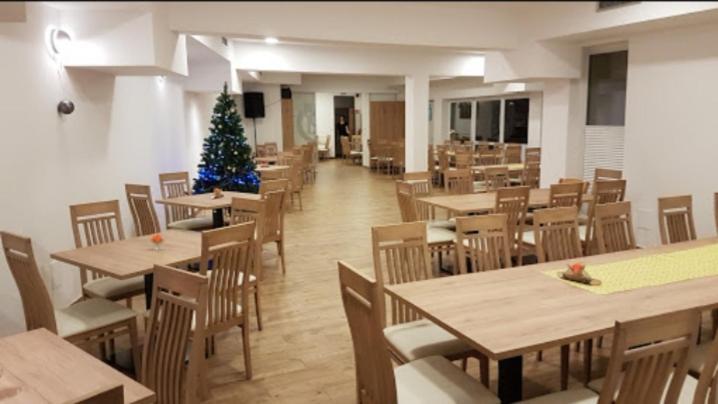 Hrib-Loski Potok Hotel And Restaurant Ana מראה חיצוני תמונה